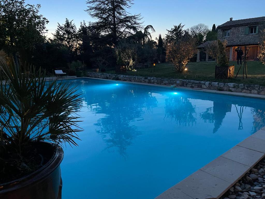 Gite Au Coeur De La Provence & Spa Saint-Cannat Exterior photo