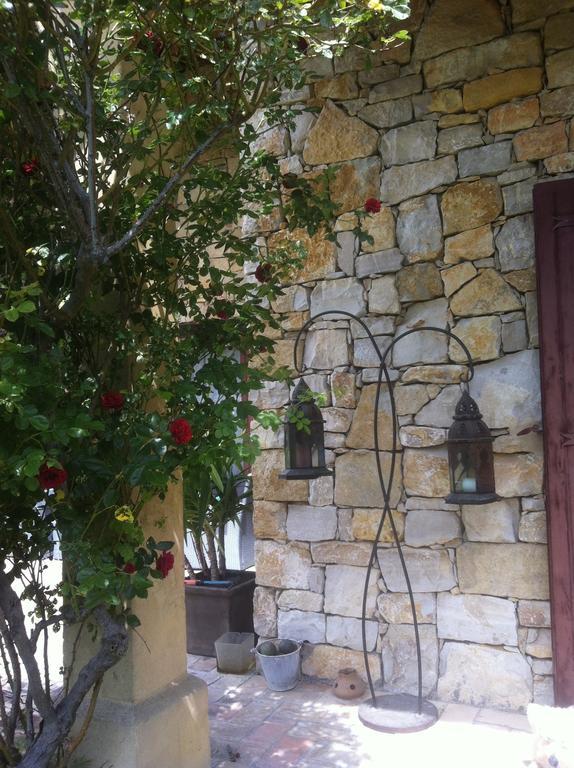 Gite Au Coeur De La Provence & Spa Saint-Cannat Room photo
